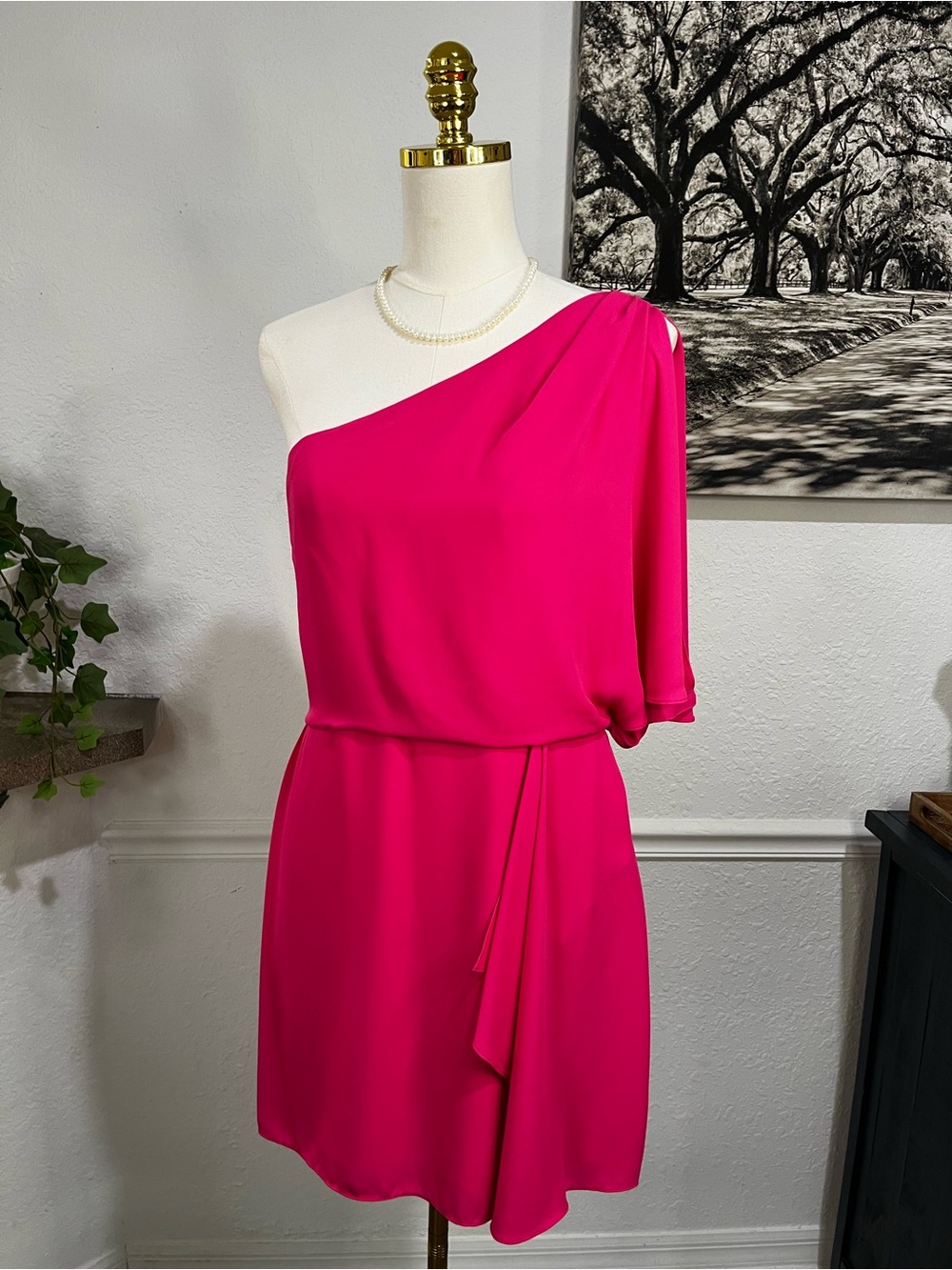 One-Shoulder Fuchsia Women's Dress